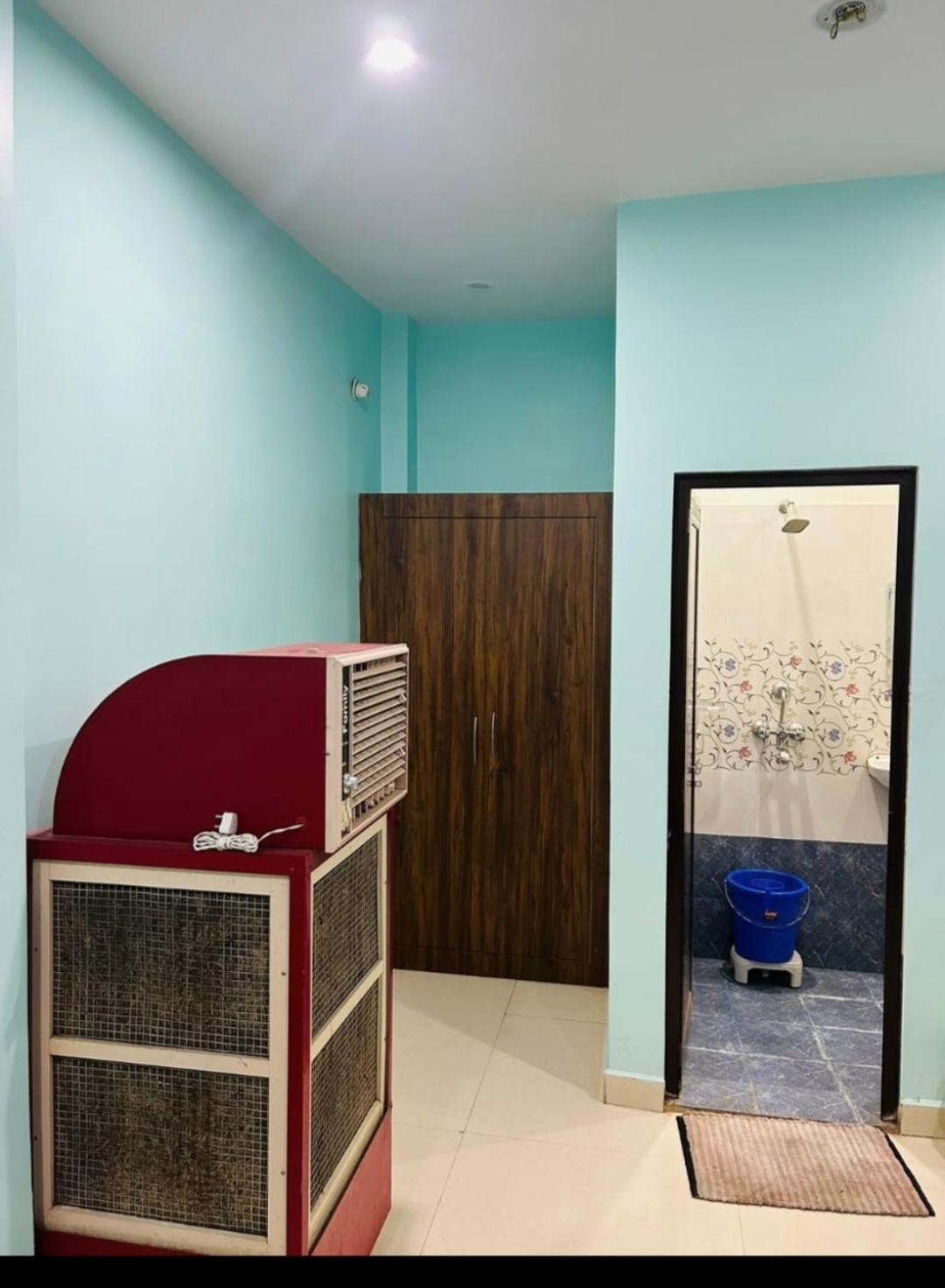 Lotus Paying Guest House فاراناسي المظهر الخارجي الصورة