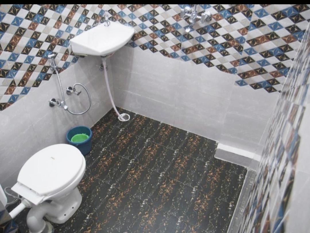 Lotus Paying Guest House فاراناسي المظهر الخارجي الصورة